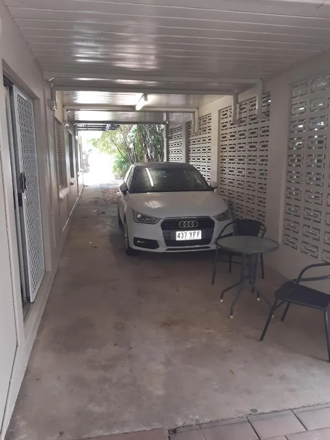 Paradise Holiday Apartments Cairns Australia